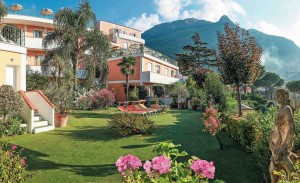 NEU: alltours bietet erstmals Reisen auf die "Gesundheitsinsel" Ischia an / Nachfrage fr Wellnessurlaub in Italien steigt weiter