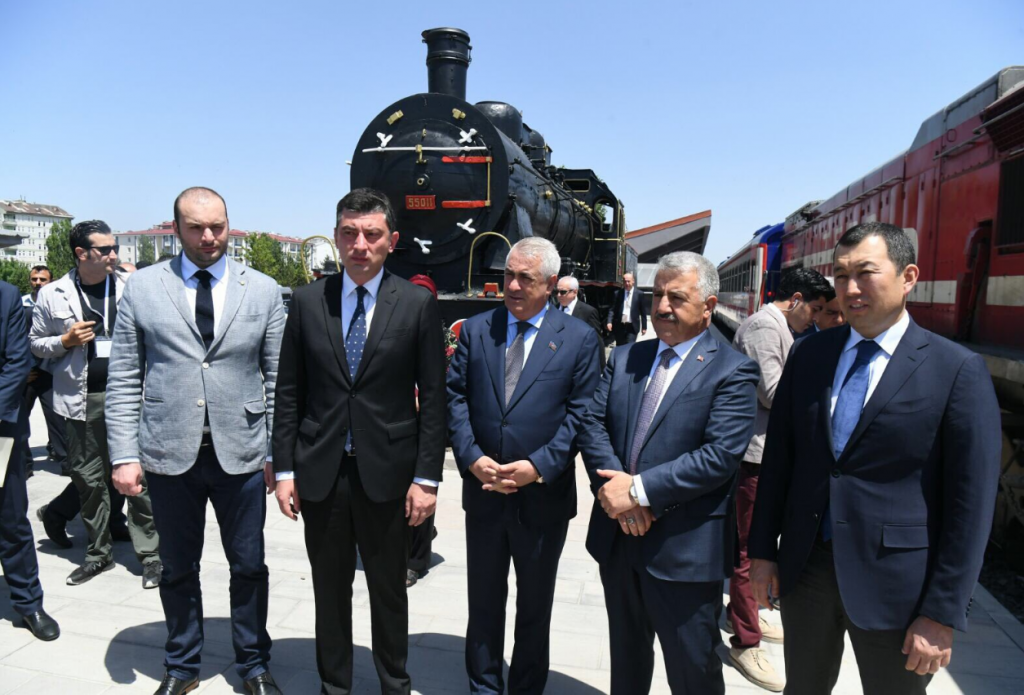 Bakü-Tiflis-Kars demiryolu