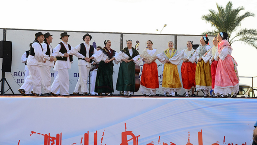 Balkan Halk Dansları