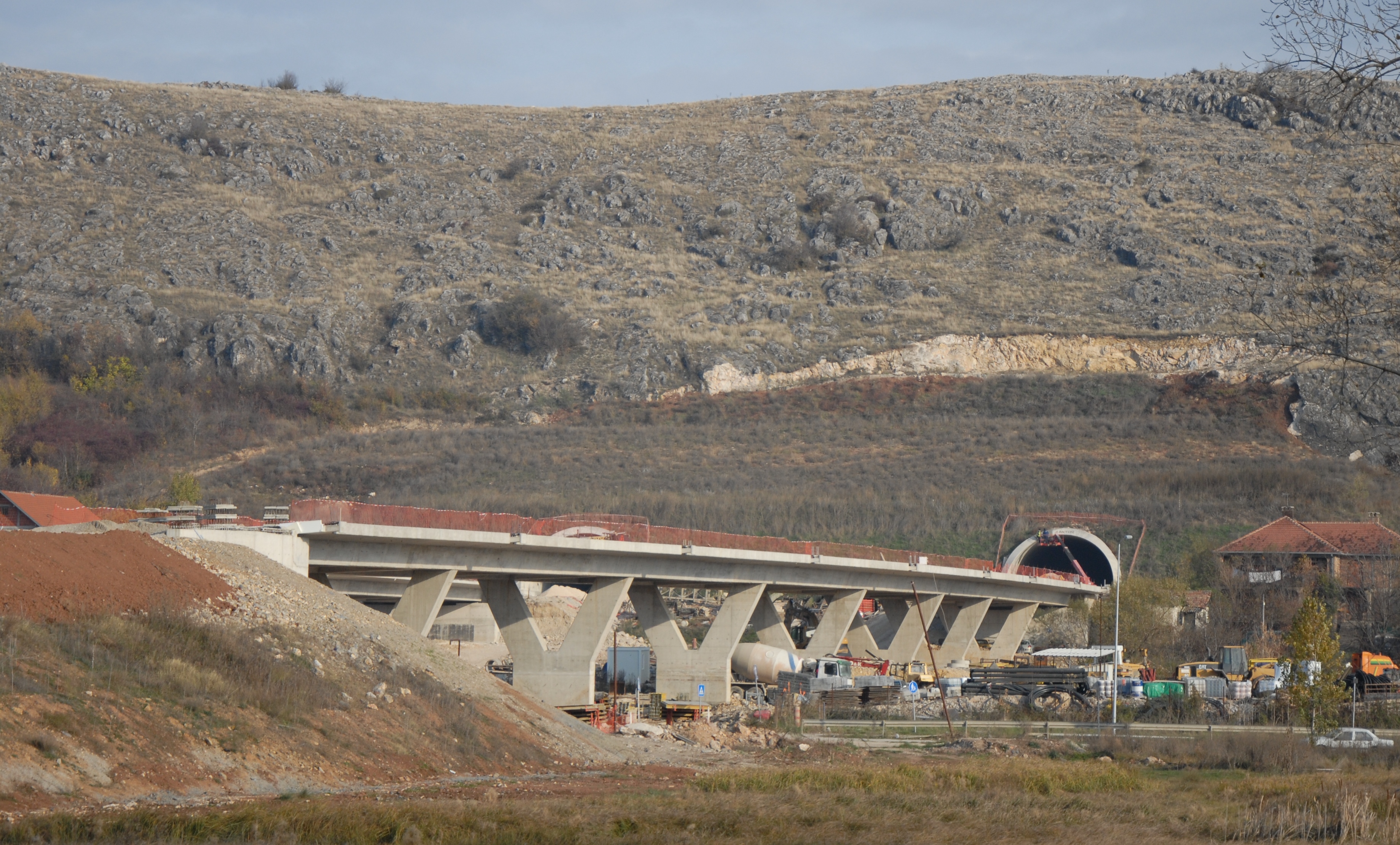 Dimitrovgrad - Pirot otobanı