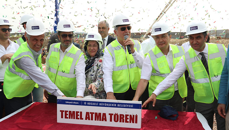 Dilovası Yüzme Havuzu
