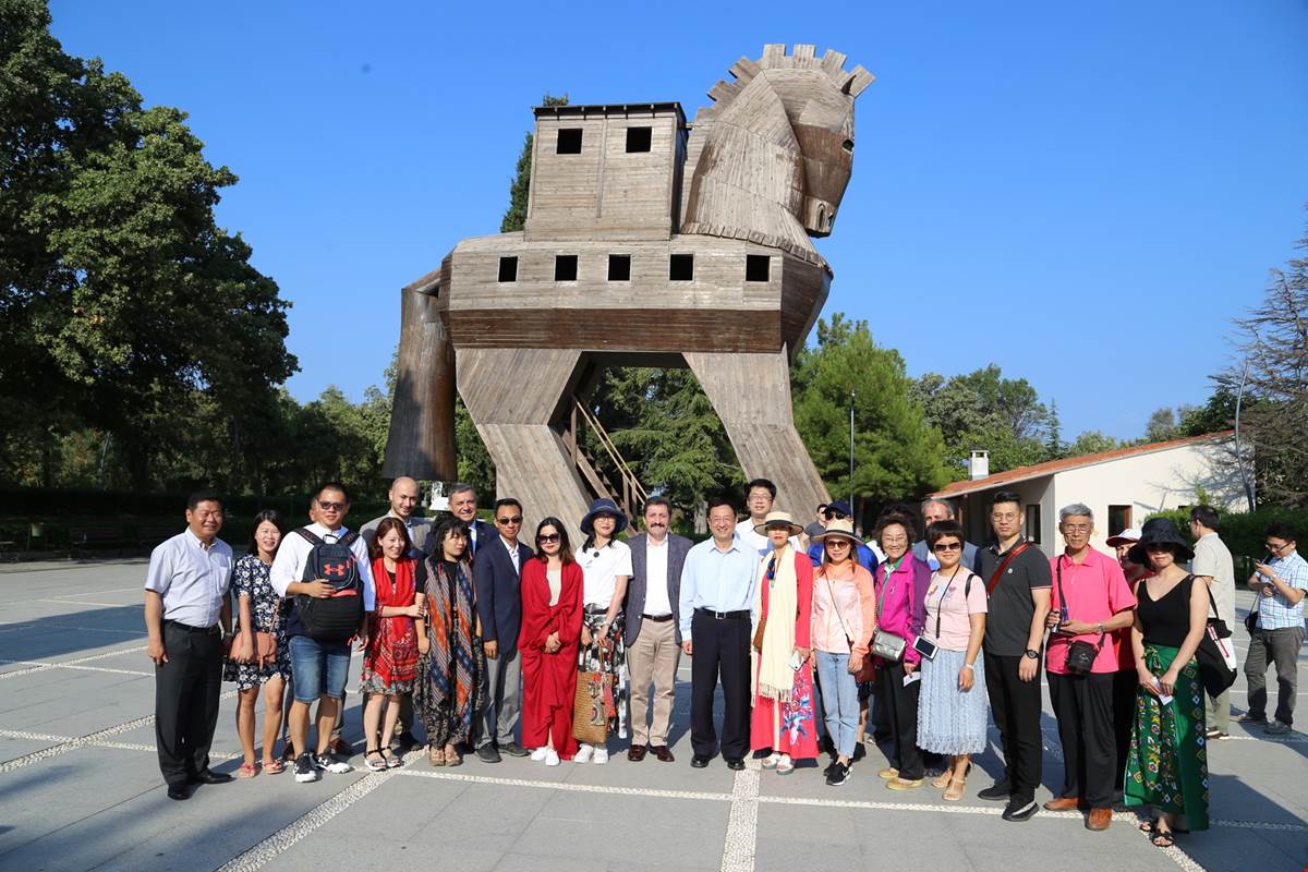 Çin Bakanı Çanakkale'de