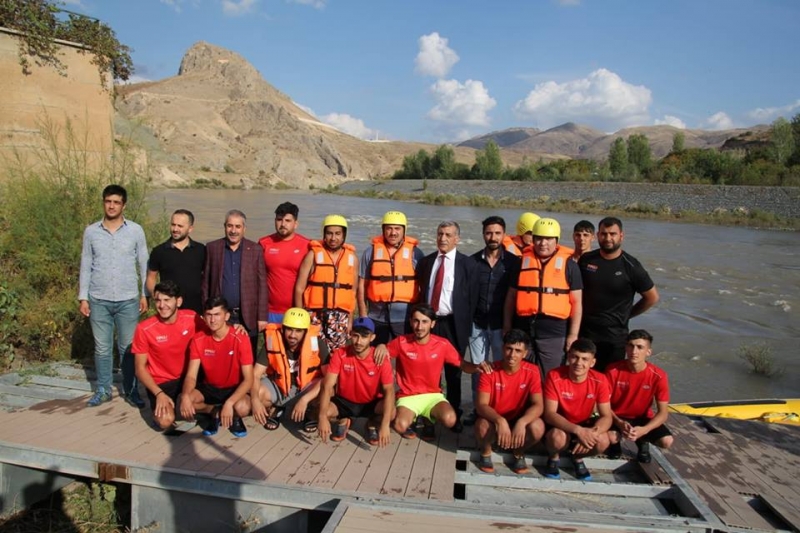 Palu’da Rafting Heyecanı