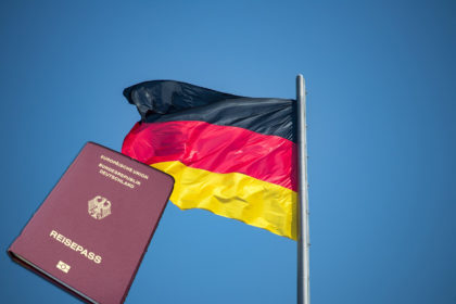 Almanya’da çifte vatandaş olmak kolaylaşacak