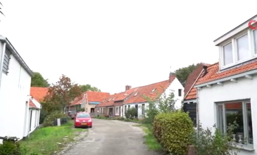 Hollanda’daki Türk köyünü görenler şaşırıyor