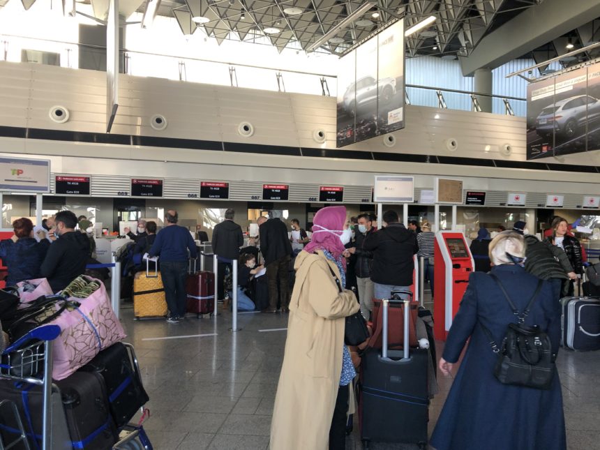 Bu havalimanından Türkiye'ye uçacaklara uyarı