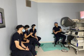 Dünya hekimleri Türk doktorlardan eğitim alıyor