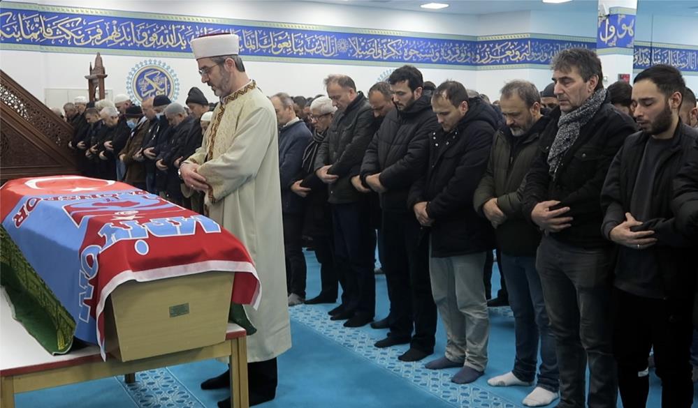 Fransa’da öldürülen Türk gencin cenazesi Türkiye’ye uğurlandı