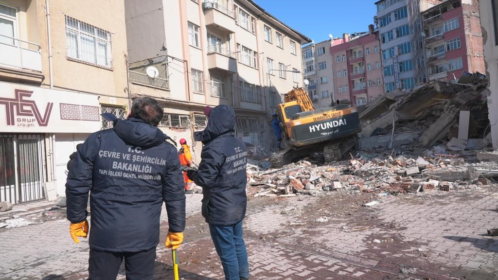 Ağır hasarlı bina sayısı açıklandı