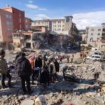 Gurbetçiler, Türkiye'deki depremzedeler için sahada
