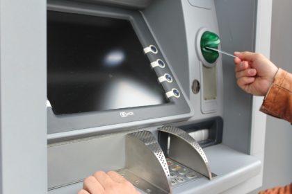 Banka kartını ATM'ye kaptıranlar mutlaka okumalı