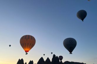 Kapadokya’yı 18 bin turist gökyüzünden izledi