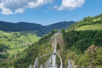 Almanya’nın en uzun asma köprüsü açılıyor