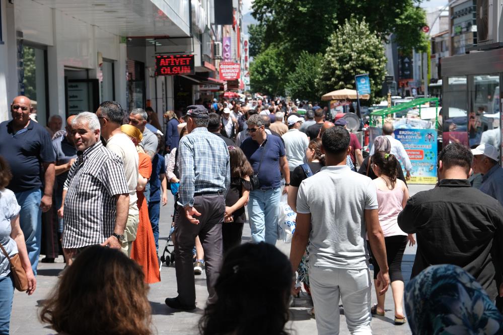 Bayram yoğunluğu gurbetçi akınıyla iki katına çıktı