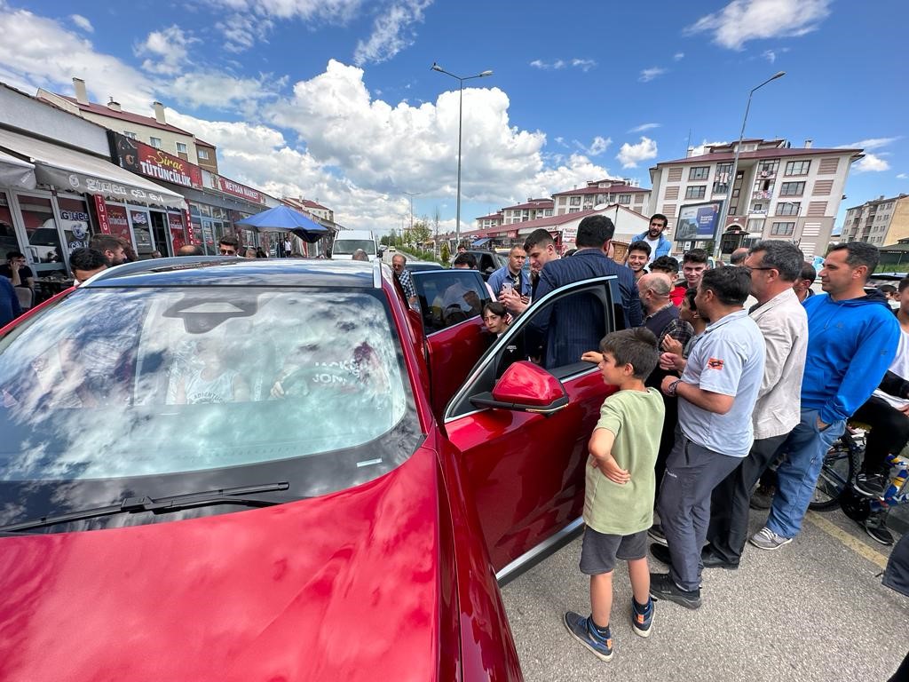 Erzurum’un ilk Togg’una büyük ilgi