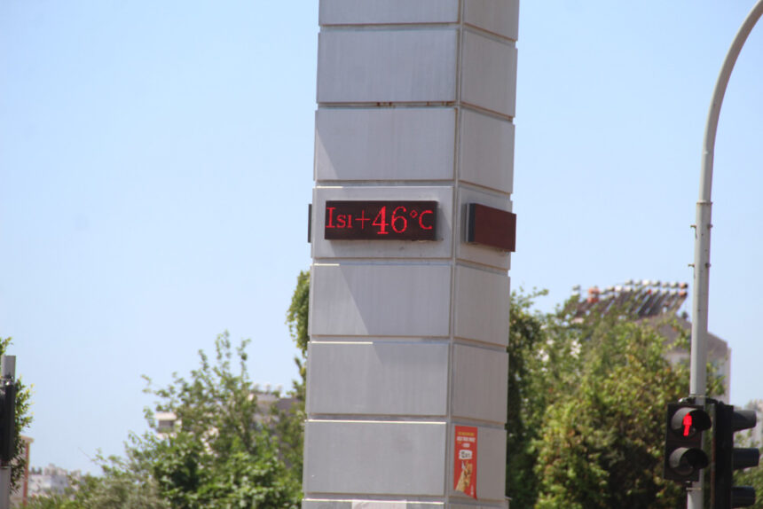 Antalya’da termometreler 46’yı gösterdi