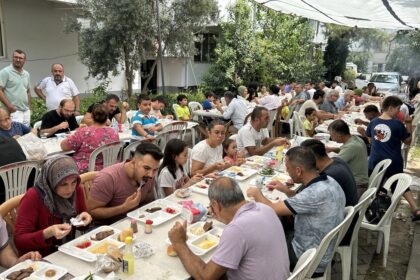 Bedava yemek için 'Mevlüt Bulma' grubu kurmuşlar