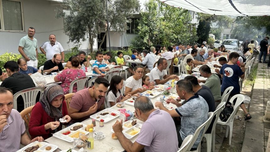 Bedava yemek için 'Mevlüt Bulma' grubu kurmuşlar